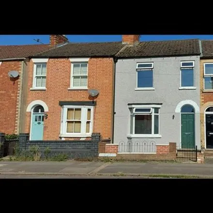 Rent this 2 bed townhouse on Green Lane in Kettering, NN16 0DA
