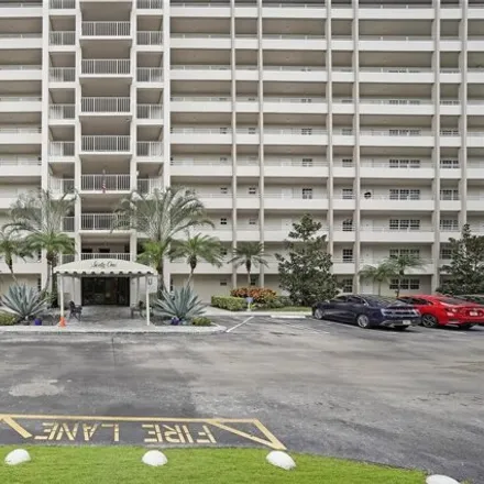 Buy this 3 bed condo on 575 Oaks Ln Apt 701 in Pompano Beach, Florida