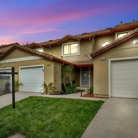 Buy this 2 bed townhouse on 3075 Peppermill Circle in Pittsburg, CA 94565
