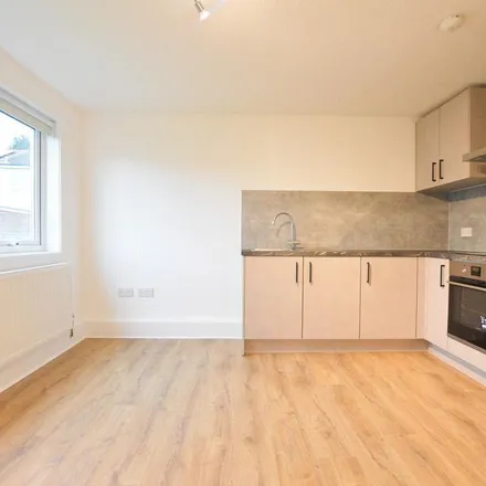 Rent this 2 bed apartment on Haig Close in St Albans, AL1 5RG