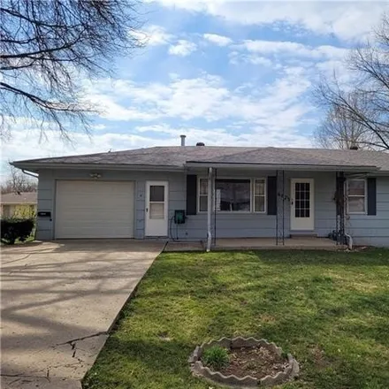 Buy this 3 bed house on 6847 Longwood Avenue in Kansas City, KS 66109