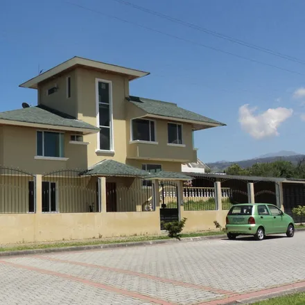 Rent this 4 bed house on Quito in Unión Popular, EC