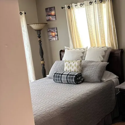 Rent this 1 bed house on San Diego