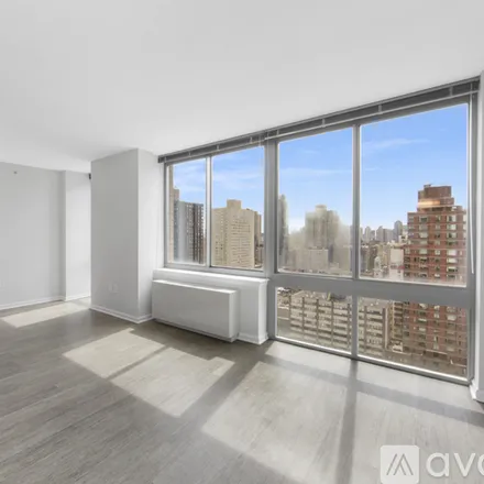 Rent this studio apartment on 400 E 92nd St