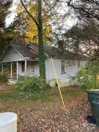 Image 3 - 1799 16th Street Northeast, Hickory, NC 28601, USA - House for sale
