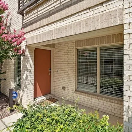 Rent this 3 bed condo on Stutz Drive in Dallas, TX 75235