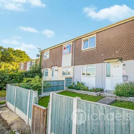 Buy this 3 bed townhouse on Scott Close in Black Notley, CM7 1BW