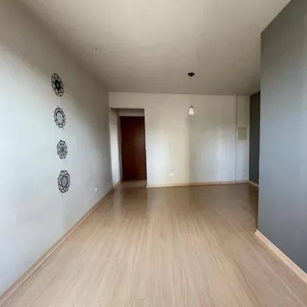 Rent this 3 bed apartment on Rua Dulcídio Pereira in Higienópolis, Londrina - PR