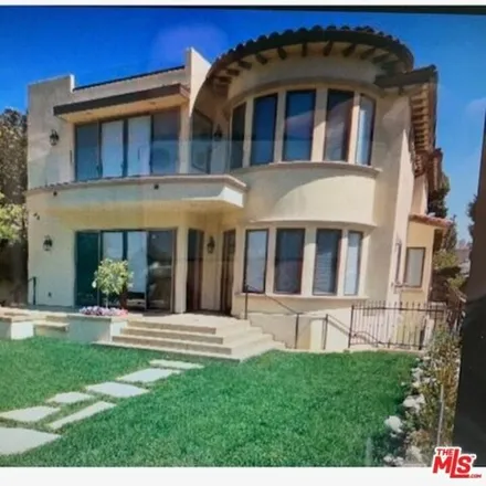 Rent this 5 bed house on Harvard Court in Santa Monica, CA 90404