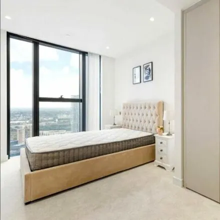 Image 2 - Hampton Tower, Greenwich, London, E14 - Room for rent