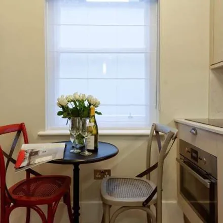 Image 3 - 12 Thornton Place, London, W1H 1FH, United Kingdom - Apartment for rent