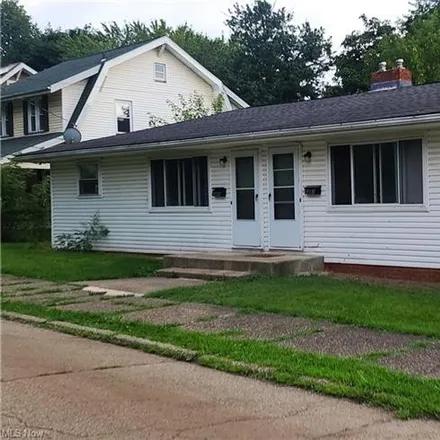 Buy this 4 bed duplex on 1461 Miami Court Northeast in Canton, OH 44714
