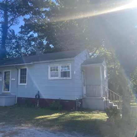 Buy this 2 bed house on 900 Simmons Street in Woodrow, New Bern