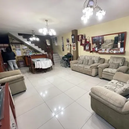 Buy this 8 bed house on Los Palmitos in San Juan de Lurigancho, Lima Metropolitan Area 15431
