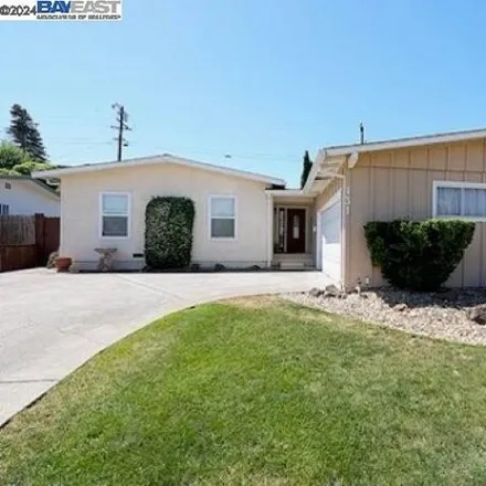 Buy this 3 bed house on 131 Cima Dr in Vallejo, California