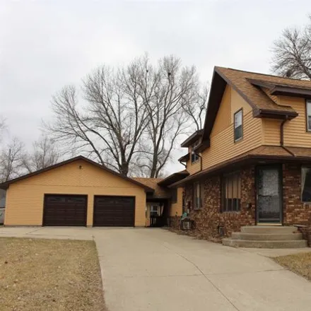 Buy this 5 bed house on 974 East 7th Street in Spencer, IA 51301