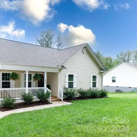 Buy this 3 bed house on 1334 Mathis Road in York County, SC 29732