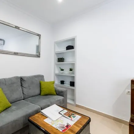 Image 6 - Calle Salado, 29, 41010 Seville, Spain - Apartment for rent