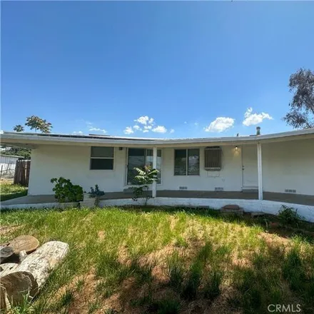 Rent this 3 bed house on West County Line Road in Yucaipa, CA 92320