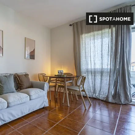 Rent this 1 bed apartment on Tranquilidade Seguros in Rua de Sá da Bandeira, 4000-263 Porto