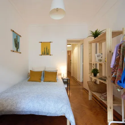 Rent this 3 bed room on Pathibhara Restaurant in Rua António Pereira Carrilho 32, 1000-046 Lisbon