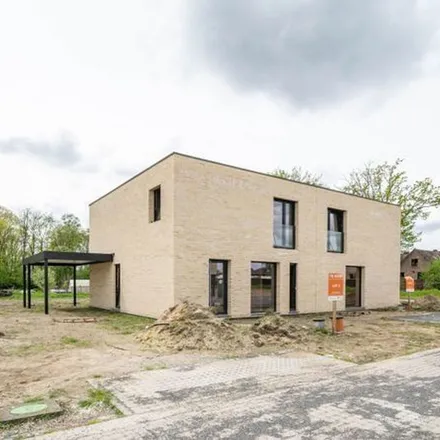 Rent this 3 bed apartment on Tenrijt 2 in 3530 Houthalen-Helchteren, Belgium