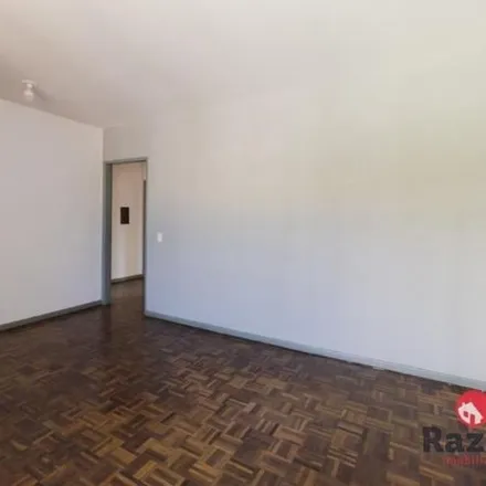 Rent this studio house on Avenida Senador Salgado Filho 2145 in Guabirotuba, Curitiba - PR