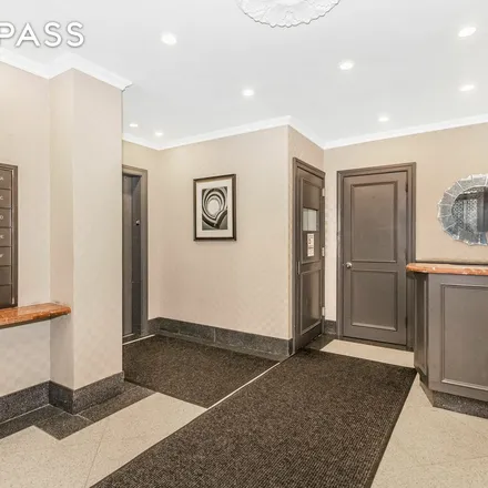 Image 4 - 61 East 77th Street, New York, NY 10075, USA - Apartment for rent