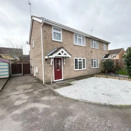Buy this 3 bed duplex on Pawley Close in Whetstone, LE8 6YJ