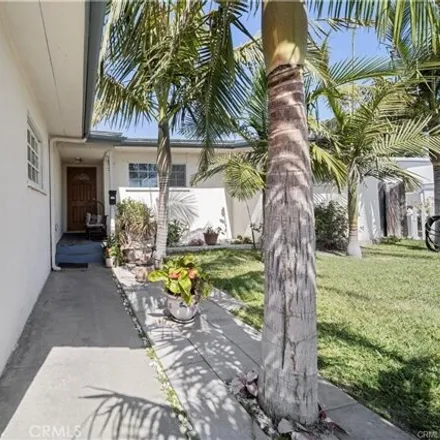 Image 3 - 12815 Sycamore Street, Stanton, CA 92841, USA - House for sale
