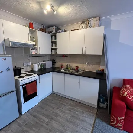 Rent this 1 bed apartment on 43 Beaufort Road in Exeter, EX2 9AD