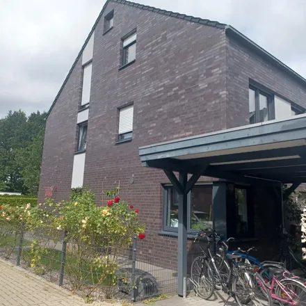 Rent this 5 bed apartment on Wacholderweg 2c in 48157 Münster, Germany