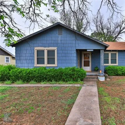 Buy this 2 bed house on 399 North 11th Street in Haskell, TX 79521