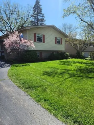 Buy this 5 bed house on 619 Rose Court in Lisle, IL 60532