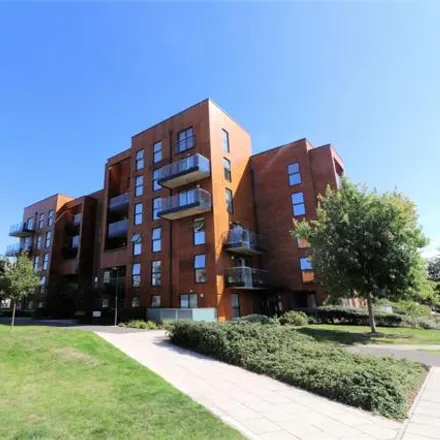 Buy this 2 bed apartment on Dell View Road in London, DA8 3FG