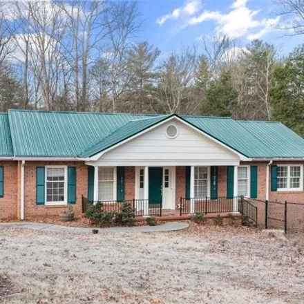 Image 2 - 2958 Forest Brook Drive, Burke County, NC 28690, USA - House for sale