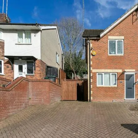 Buy this 3 bed house on Primrose Hill Service Station in Primrose Hill, Abbots Langley