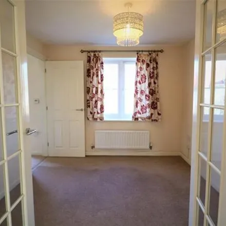 Image 5 - 40 Grey Stones, Sevington, TN24 0FR, United Kingdom - House for rent