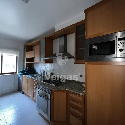 Image 8 - Queluz-Belas, Praceta Joaquim Casimiro, Sintra, Portugal - Apartment for rent