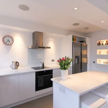 Rent this 2 bed apartment on 29 Francis Street in London, SW1P 1DW