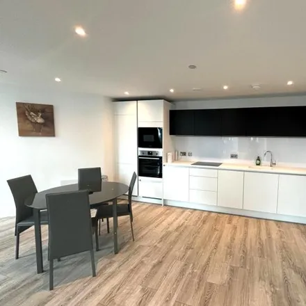 Image 2 - Victoria Residence, Chester Road, Manchester, M15 4ZL, United Kingdom - Apartment for rent