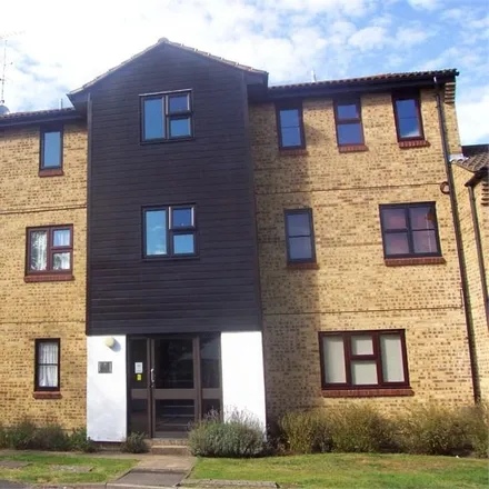 Rent this studio apartment on Chisbury Close in Easthampstead, RG12 0TX