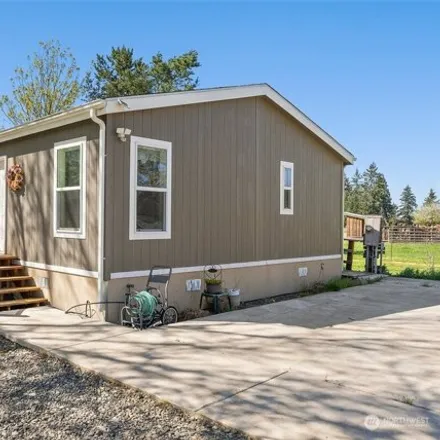 Buy this studio apartment on 786 Spencer Road in Lewis County, WA 98591