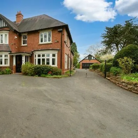 Buy this 6 bed house on Bromsgrove Road in Bromsgrove, B62 0BW
