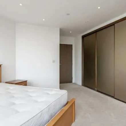 Image 7 - Angel, Islington High Street, London, N1 9TR, United Kingdom - Apartment for rent