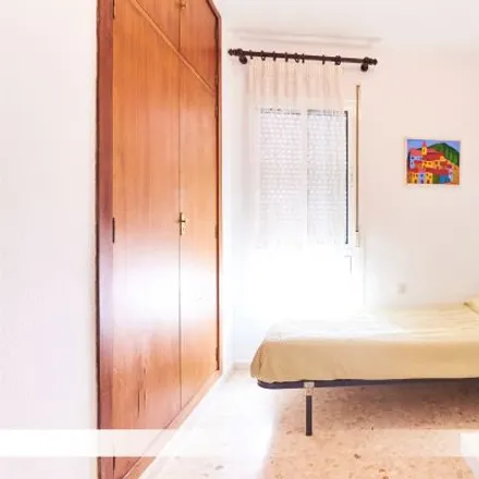Rent this 3 bed room on Mesón Los Alcores in Calle Farmacéutico Murillo Herrera, 10