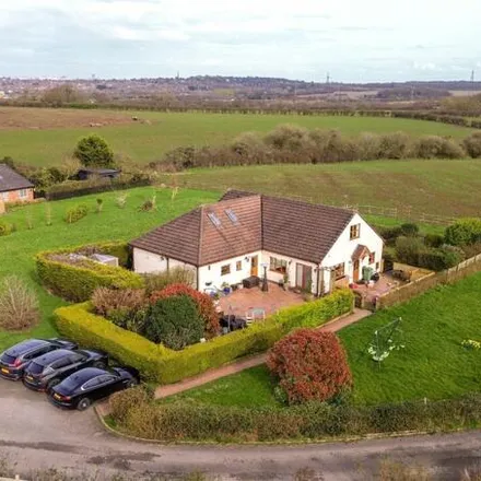 Image 2 - Woodfin, Gallopers Lane, Thingwall, CH61 7YA, United Kingdom - House for sale