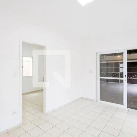 Rent this 2 bed house on Rua das Codornas in Independência, São Bernardo do Campo - SP