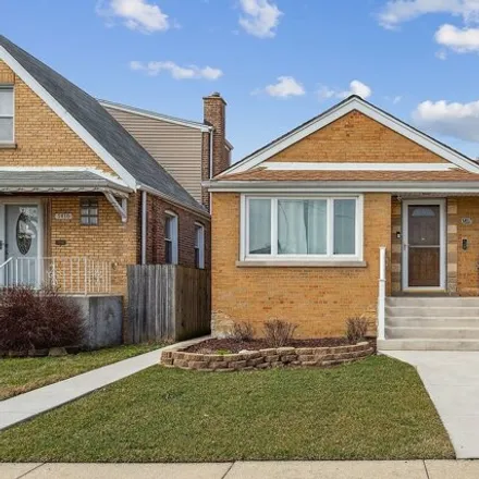 Buy this 3 bed house on 5812 South Moody Avenue in Chicago, IL 60638