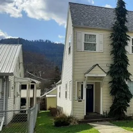 Buy this 3 bed house on 181 F Street in Orofino, ID 83544